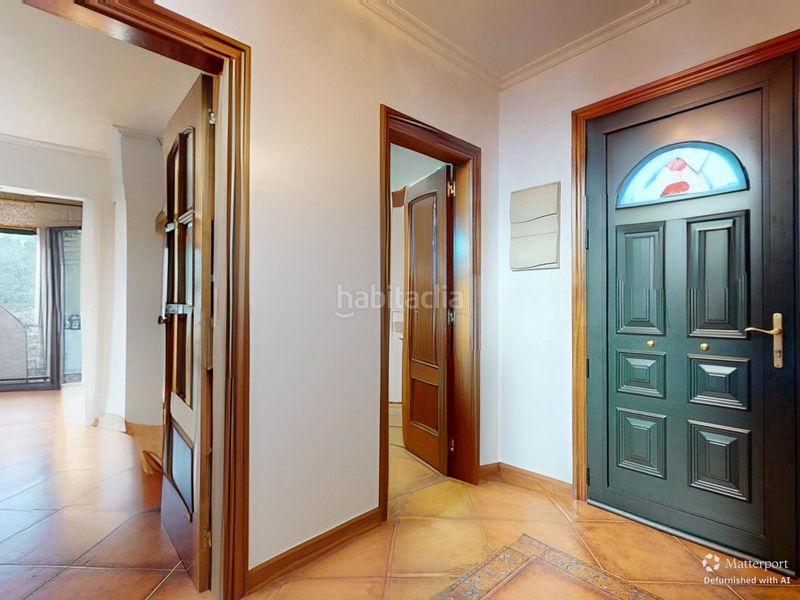 Foto 2a6bd126-7046-4332-9647-4bf346a6a2c9. Casa amb calefacció aparcament a Sardoma - Castrelos Vigo