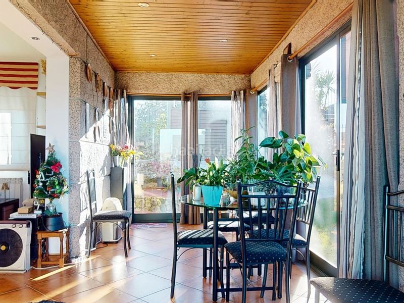 Foto 544e1bb2-d8b0-42bd-99eb-a29e5f4cd5a9. Casa amb calefacció aparcament a Sardoma - Castrelos Vigo