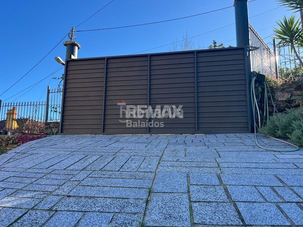 Foto 75cbae7f-ec1e-4c6e-9679-33ae8a20d046. Casa amb calefacció aparcament a Sardoma - Castrelos Vigo