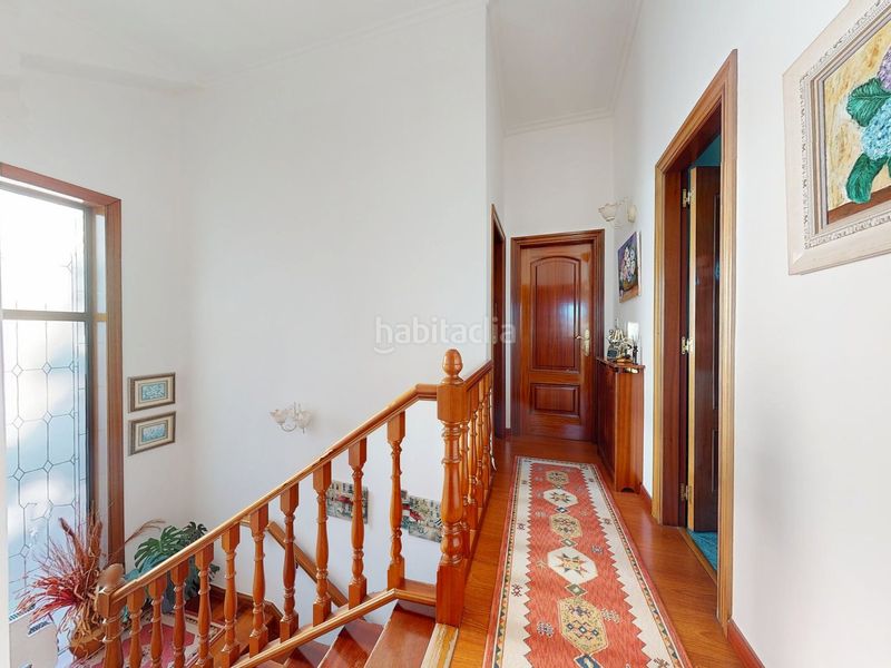 Foto e0ff12cd-caaa-4b68-b5c8-01c03270a287. Casa amb calefacció aparcament a Sardoma - Castrelos Vigo