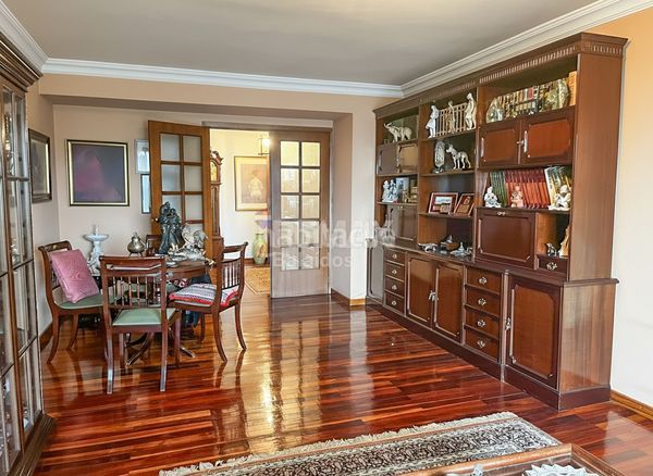 Foto 869d2260-3666-495a-af36-093dc48304ce. Pis amb calefacció aparcament a Plaza España - Corte Inglés Vigo