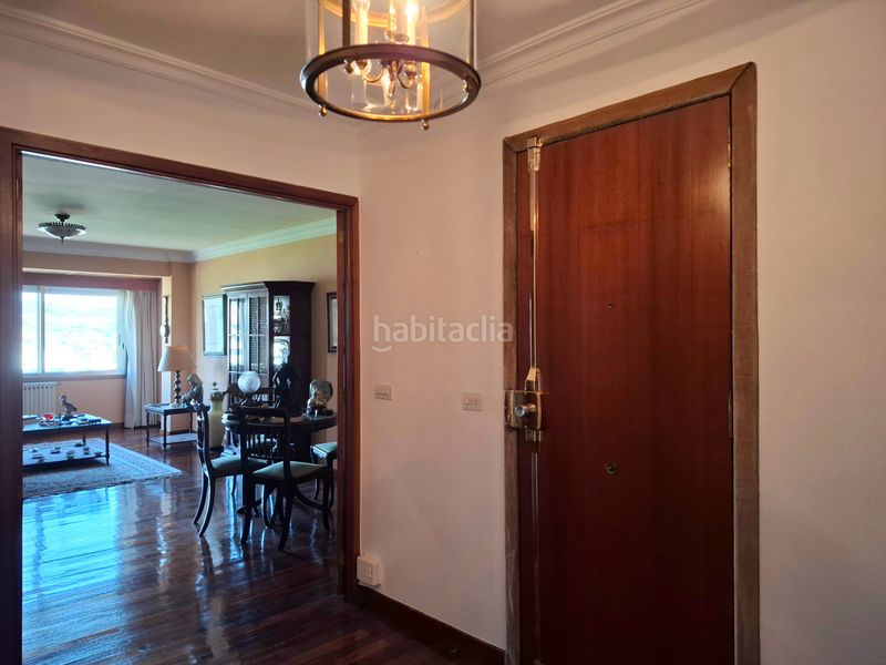 Foto ea17abcd-1e07-486a-b694-093b909a363c. Pis amb calefacció aparcament a Plaza España - Corte Inglés Vigo