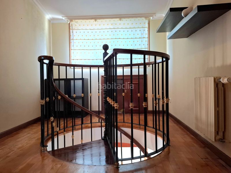 Foto 175317d3-1d7f-46c2-85ac-dfe973a8c54f. Casa adossada amb calefacció a Comesaña - Matamá Vigo