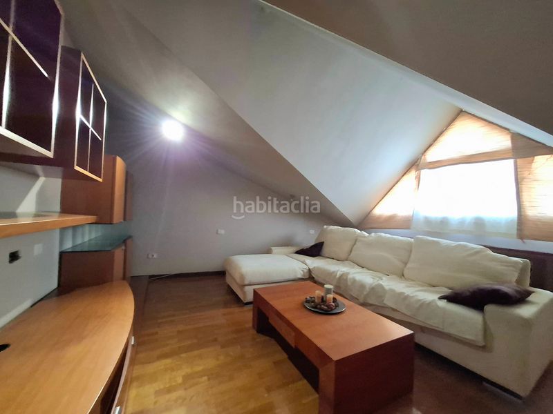 Foto 92258982-f3e3-4e64-a5d2-4e2fe3b3a09d. Casa adossada amb calefacció a Comesaña - Matamá Vigo