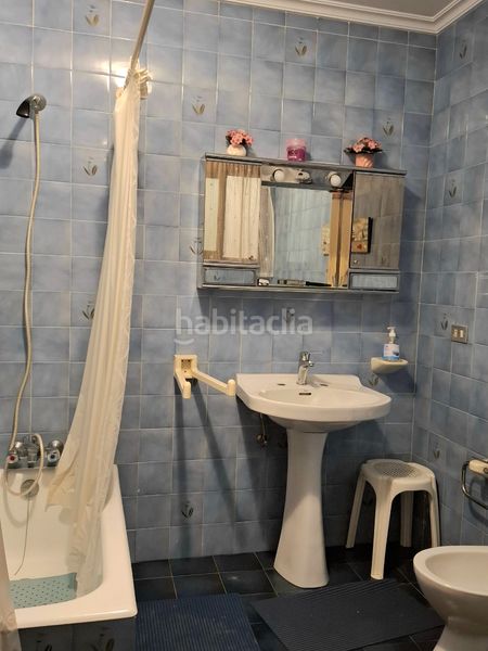 Foto 9c17c646-8e36-4657-a0df-e89bbee7904c. Casa adossada amb calefacció a Comesaña - Matamá Vigo