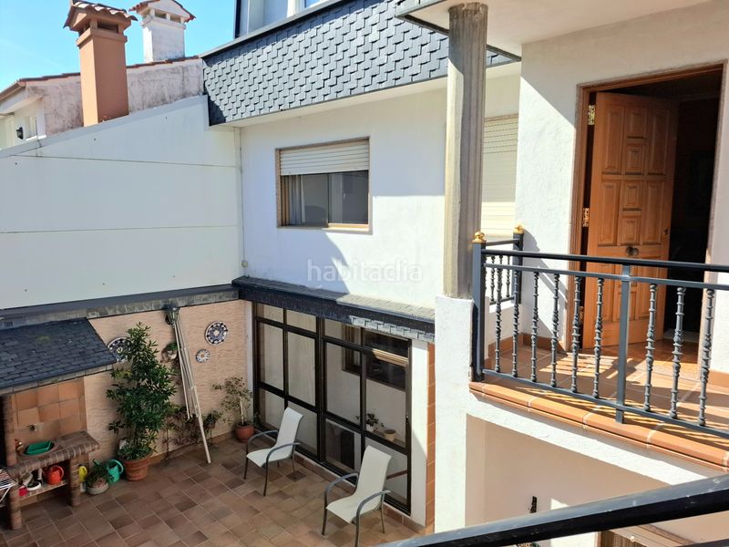 Foto b0b9c270-48ba-463a-a4a9-6303cf60da68. Casa adossada amb calefacció a Comesaña - Matamá Vigo