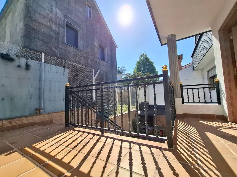 Foto e0de57d0-0451-4250-8ca6-41efc5caf85b. Casa adossada amb calefacció a Comesaña - Matamá Vigo