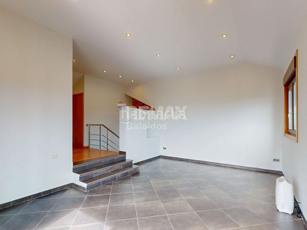 Foto 1168dd25-f20c-4614-83d6-0f7812c7da16. Casa amb calefacció aparcament a Coruxo - Oia - Saiáns Vigo