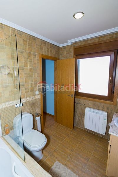 Foto 51c8c14a-6d54-4780-8d9f-fe4fb2601958. Casa en Guarda (A)