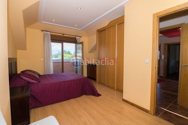 Foto f267397b-e158-4cad-97d4-37e3158d919c. Casa en Guarda (A)