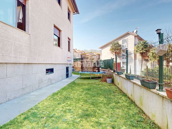Foto ebfb9a6c-25fe-426b-9ef1-69e6a8bbe8a0. Casa amb aparcament a Baiona