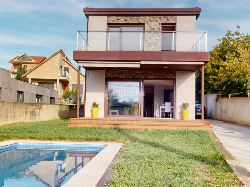 Foto 020e001c-8b9a-4eca-8540-3fb3a39eec33. Casa amb calefacció aparcament piscina a Valadares - Beade Vigo