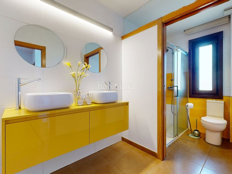 Foto d590d2d7-2dd4-4be8-b2e8-b36a67373a4f. Casa amb calefacció aparcament piscina a Valadares - Beade Vigo