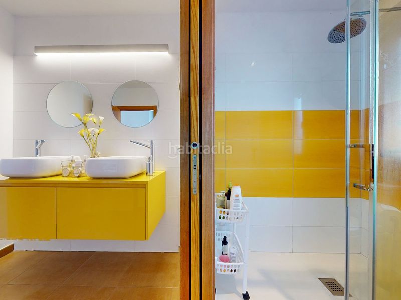 Foto f0de9344-f974-4ebb-8b8a-c9f4cb6b59e3. Casa amb calefacció aparcament piscina a Valadares - Beade Vigo