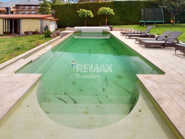 Foto 03a66f00-3608-4985-bcec-65d4773361bf. Casa amb calefacció aparcament piscina a Cañiza (A)