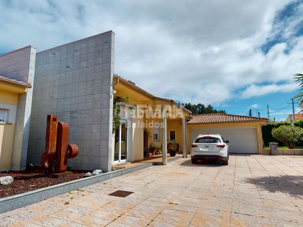 Foto eee1f47e-4f1b-477a-97b1-64f058b7dd31. Casa amb calefacció aparcament piscina a Cañiza (A)
