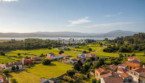 Foto 6db10871-8b38-468e-8197-6ae32b286ab1. Casa en Guarda (A)