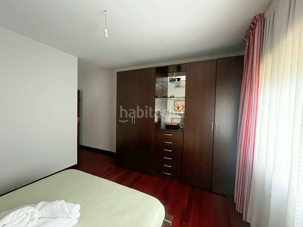 Foto 1227e48b-172b-4ae8-9562-2c19de2ddb0f. Edifici a Guarda (A)