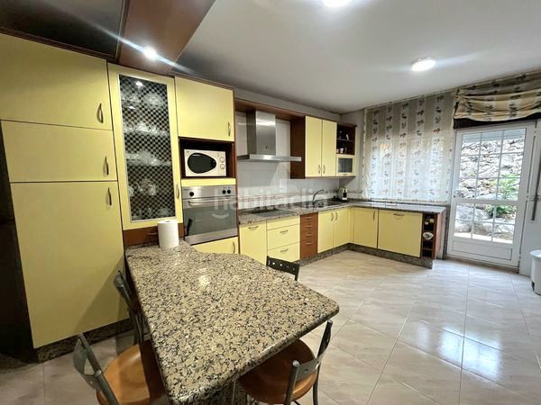 Foto 4c5aba37-82fe-4470-8327-a98c2b14ef56. Casa amb aparcament a Guarda (A)