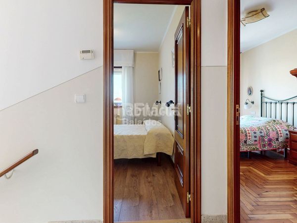 Foto 4b520a39-0a70-4b78-9275-e96fa8c85405. Casa amb aparcament a Nigrán centro Nigrán