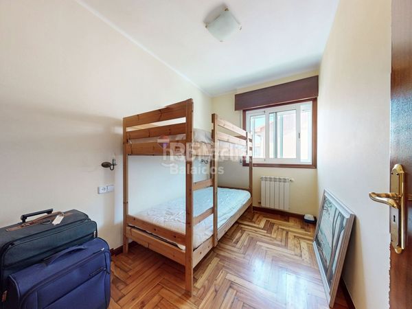 Foto adef4482-da44-4fd2-b755-01a9735ce247. Casa amb aparcament a Nigrán centro Nigrán