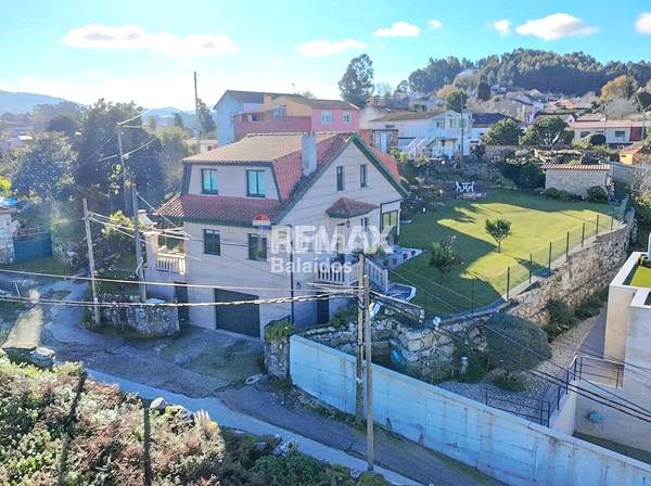 Foto 550b3935-bc46-4805-92c5-62fc70a30fc8. Casa amb calefacció aparcament a Sardoma - Castrelos Vigo