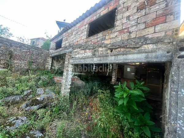 Foto d0929c18-c540-48c1-ae81-ee97ea4cfd3f. Casa amb aparcament a Guarda (A)
