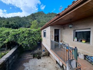 Casa adossada  Rúa d