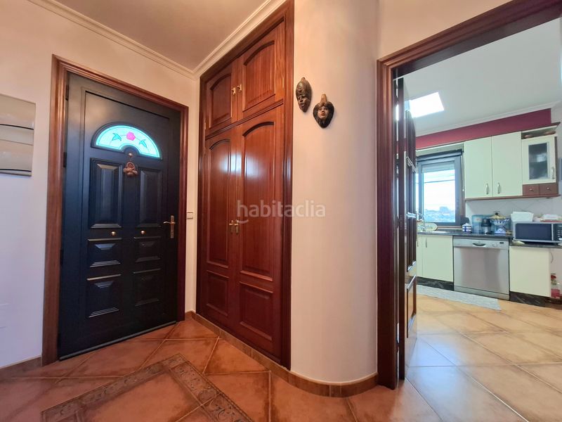 Foto cbe17e5d-9d23-4931-9eab-4d08f1e96bc3. Casa amb calefacció aparcament a Sardoma - Castrelos Vigo