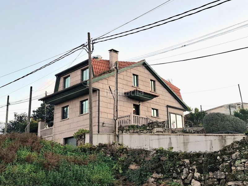 Foto e1c14923-8a59-48c3-ac2c-eba34c20df3a. Casa amb calefacció aparcament a Sardoma - Castrelos Vigo