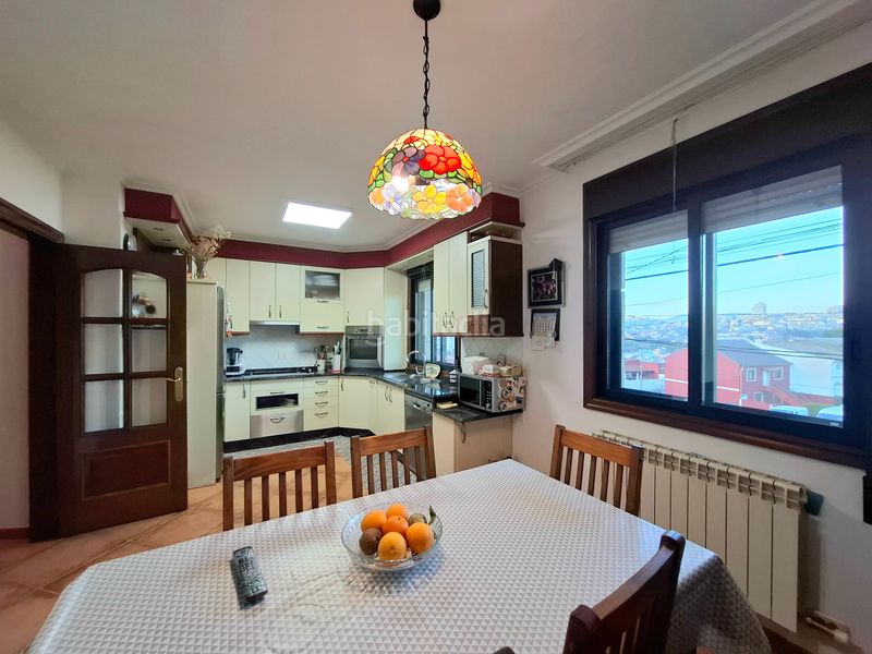 Foto fce3cf55-dc4d-497d-8931-3e2b10019c0f. Casa amb calefacció aparcament a Sardoma - Castrelos Vigo