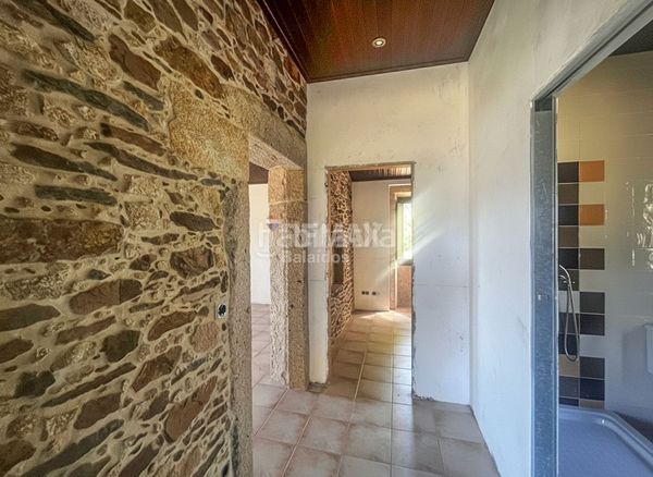 Foto 739482a9-47d6-43af-a06d-9f8012659820. Casa amb aparcament a Rosal (O)