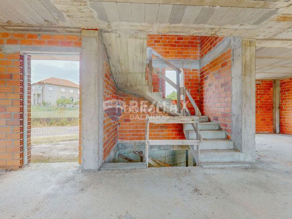 Foto 34103ace-21db-471d-b8ed-c3b13e6c2d74. Casa amb aparcament a Vilaboa