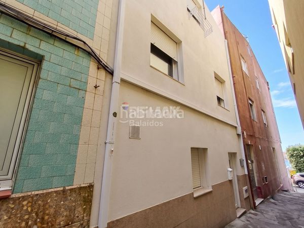 Foto b6e76084-e357-49ef-9f59-07103a049f42. Casa adossada amb calefacció a Guarda (A)