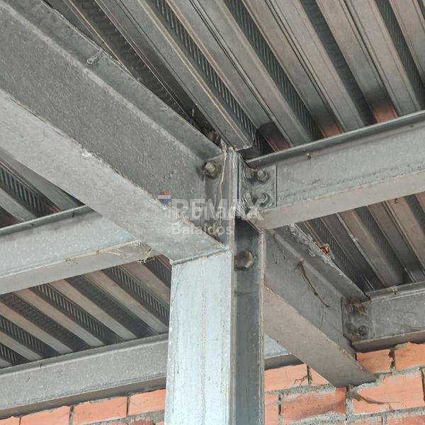 Foto 6a9836fd-2db9-4bd7-acec-0d117225240b. Casa amb aparcament a Vilaboa