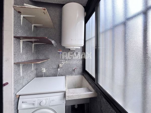Foto ff8f376f-f829-4e8a-8e33-4c21c2b1ba3b. Pis amb calefacció aparcament a Casablanca - Calvario Vigo