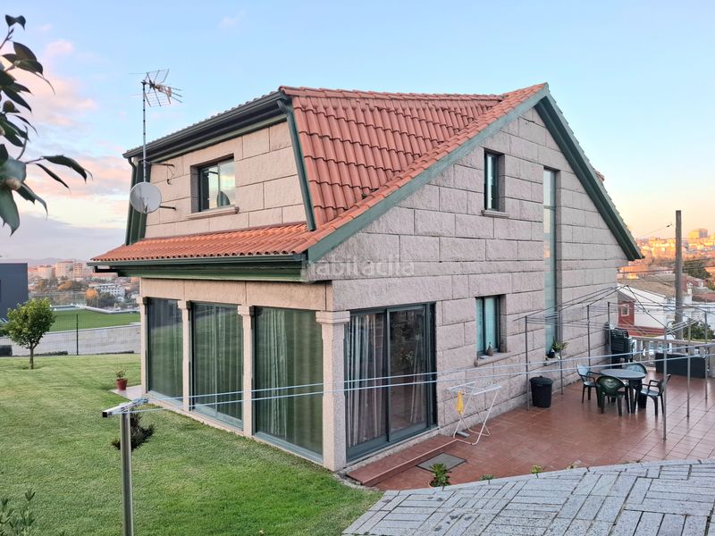 Foto a8663a44-0d19-4fe0-aa85-c4e5b521f4ca. Casa amb calefacció aparcament a Sardoma - Castrelos Vigo