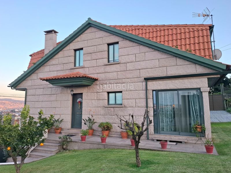 Foto b7255f55-0b81-4cb2-9085-ecfadc83803e. Casa amb calefacció aparcament a Sardoma - Castrelos Vigo