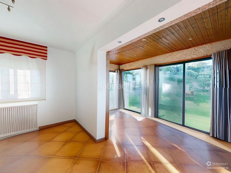 Foto ba98a37b-1283-48db-8624-d6d5648639d9. Casa amb calefacció aparcament a Sardoma - Castrelos Vigo