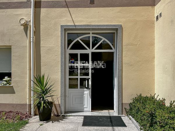 Foto ffff30a3-5d6c-4382-8a1c-d09383fa9e6a. Pis a Priegue Nigrán