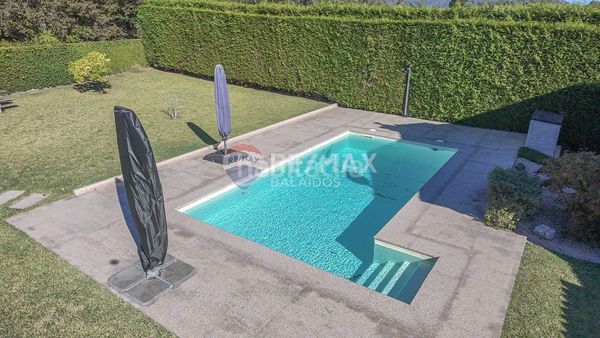 Foto 6f843e2c-5339-4299-8dcb-ba847271bed5. Casa amb calefacció aparcament piscina a Tui