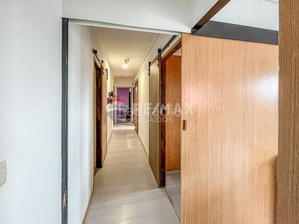 Foto ced18f8b-940a-4346-a8c4-6b8bfb5b9833. Pis a Guarda (A)