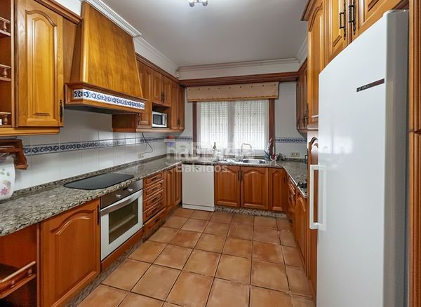 Foto 1b36200d-0d79-47a2-9f8a-f2be3347ba07. Casa amb calefacció aparcament a Rosal (O)
