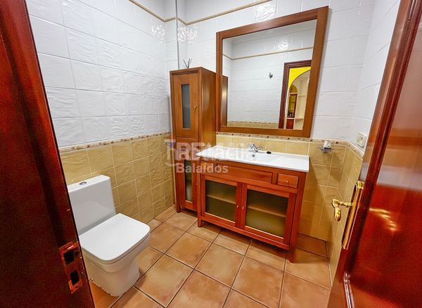 Foto e7b194ca-2c75-4e7b-8735-80532c01182d. Casa amb calefacció aparcament a Rosal (O)