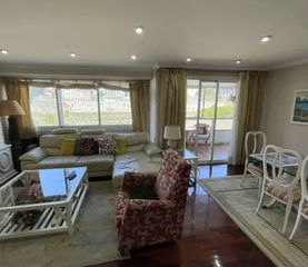 Flat in Avenida de Madrid 28