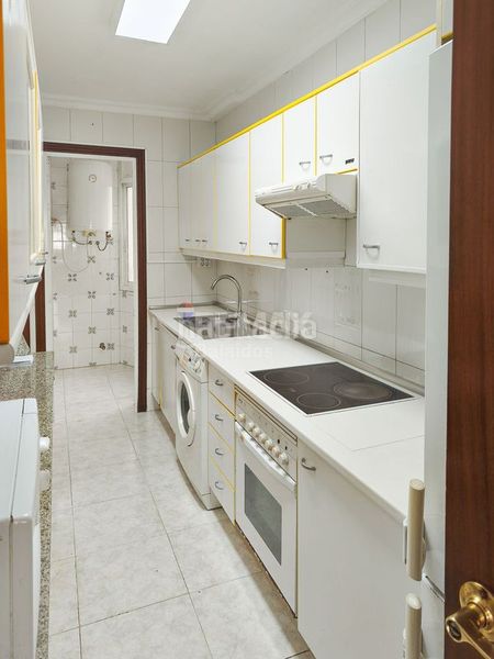 Foto 7d9cb279-66d3-49a6-8627-88411d3495fb. Piso en Teis Vigo