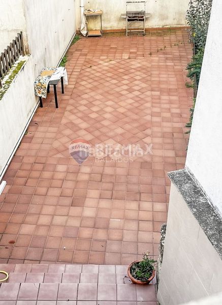 Foto 4781cc94-65ba-4ab1-9c4f-2572da0683b3. Casa aparellada amb calefacció a Guarda (A)