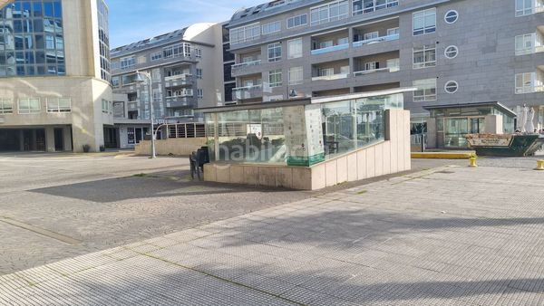 Foto 0fb56e33-47e2-4d2d-937a-eac24e9db6dc. Aparcament cotxe a Navia Vigo