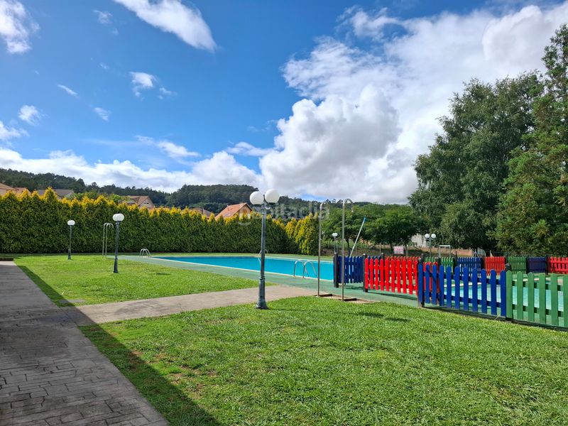Foto da2b64c1-36bf-417b-9154-b489fdf888e1. Pis amb calefacció aparcament piscina a Mos