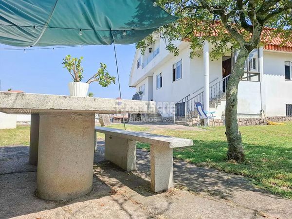 Foto 0f3b620e-6804-4434-a594-96f48e6200c9. Casa amb calefacció aparcament piscina a Sardoma - Castrelos Vigo